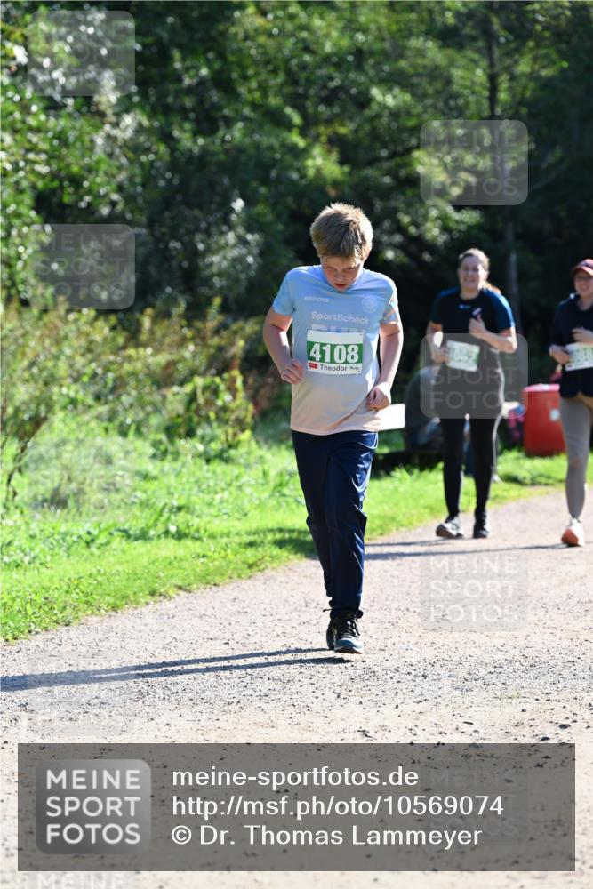 27.09.2026 - 35. Volkslauf durch das schöne Alstertal Dr. Thomas Lammeyer http://msf.ph/oto/10569074 27.09.2026 10:56:07 Laufen 4108 meine-sportfotos.de