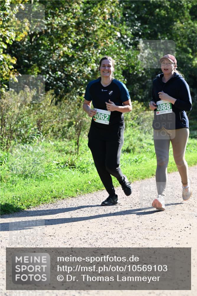 27.09.2026 - 35. Volkslauf durch das schöne Alstertal Dr. Thomas Lammeyer http://msf.ph/oto/10569103 27.09.2026 10:56:11 Laufen 4062, 4088 meine-sportfotos.de