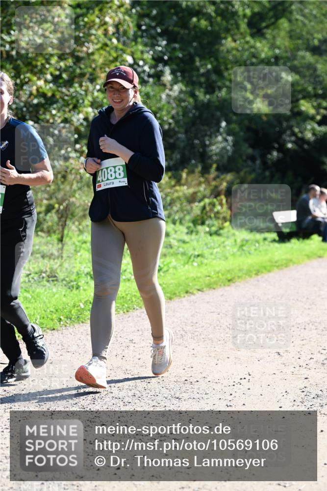 27.09.2026 - 35. Volkslauf durch das schöne Alstertal Dr. Thomas Lammeyer http://msf.ph/oto/10569106 27.09.2026 10:56:12 Laufen 4088 meine-sportfotos.de