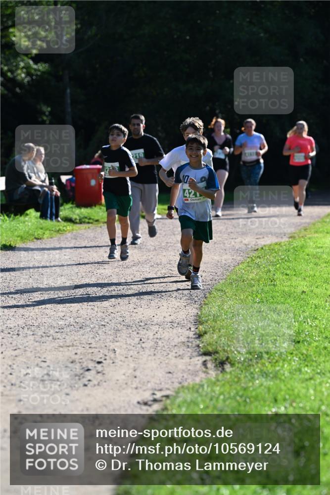 27.09.2026 - 35. Volkslauf durch das schöne Alstertal Dr. Thomas Lammeyer http://msf.ph/oto/10569124 27.09.2026 10:56:16 Laufen 219, 42 meine-sportfotos.de
