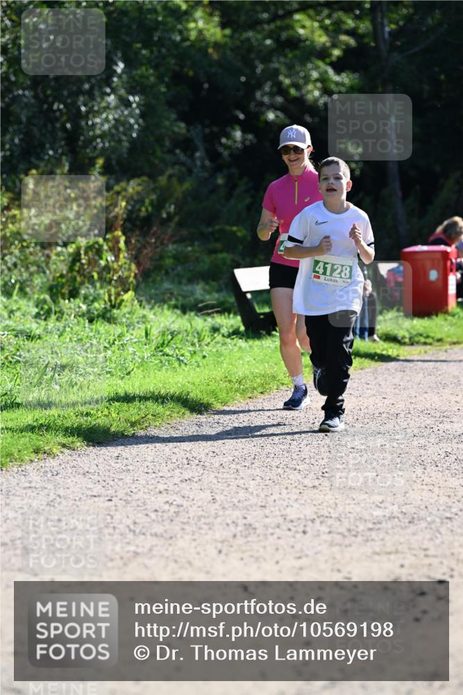 27.09.2026 - 35. Volkslauf durch das schöne Alstertal Dr. Thomas Lammeyer http://msf.ph/oto/10569198 27.09.2026 10:56:30 Laufen 4128 meine-sportfotos.de