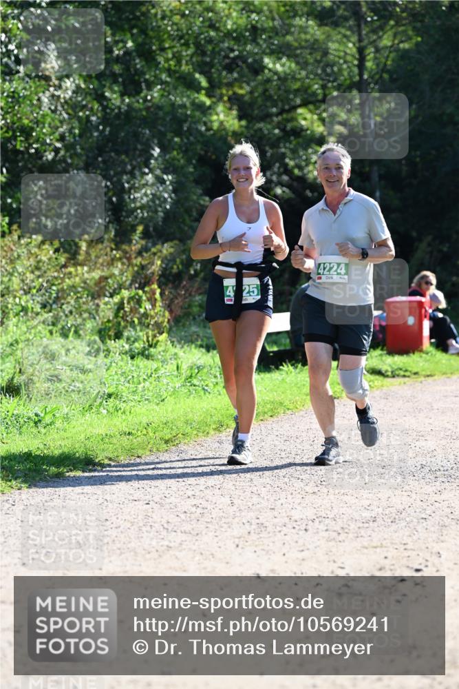 27.09.2026 - 35. Volkslauf durch das schöne Alstertal Dr. Thomas Lammeyer http://msf.ph/oto/10569241 27.09.2026 10:56:49 Laufen 4, 25, 4224 meine-sportfotos.de