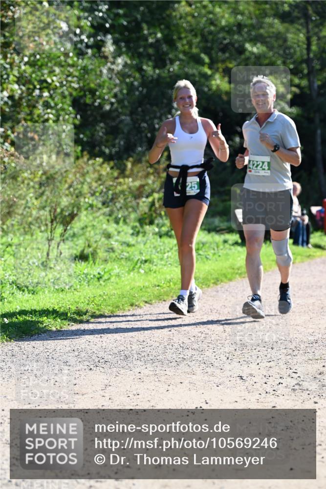 27.09.2026 - 35. Volkslauf durch das schöne Alstertal Dr. Thomas Lammeyer http://msf.ph/oto/10569246 27.09.2026 10:56:50 Laufen 25, 4224 meine-sportfotos.de