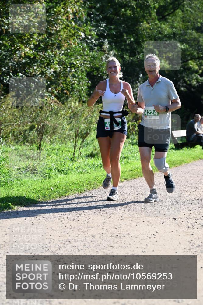 27.09.2026 - 35. Volkslauf durch das schöne Alstertal Dr. Thomas Lammeyer http://msf.ph/oto/10569253 27.09.2026 10:56:51 Laufen 4224 meine-sportfotos.de