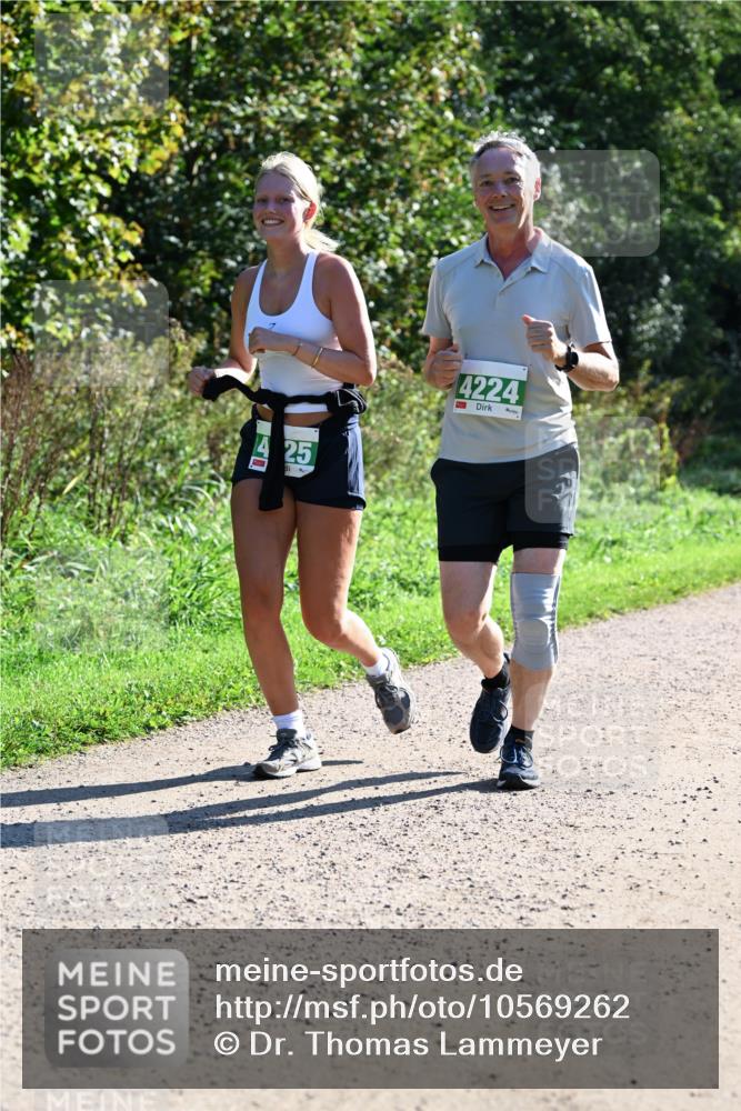 27.09.2026 - 35. Volkslauf durch das schöne Alstertal Dr. Thomas Lammeyer http://msf.ph/oto/10569262 27.09.2026 10:56:52 Laufen 4, 25, 4224 meine-sportfotos.de