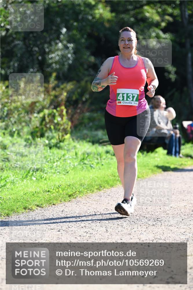 27.09.2026 - 35. Volkslauf durch das schöne Alstertal Dr. Thomas Lammeyer http://msf.ph/oto/10569269 27.09.2026 10:57:03 Laufen 4137 meine-sportfotos.de