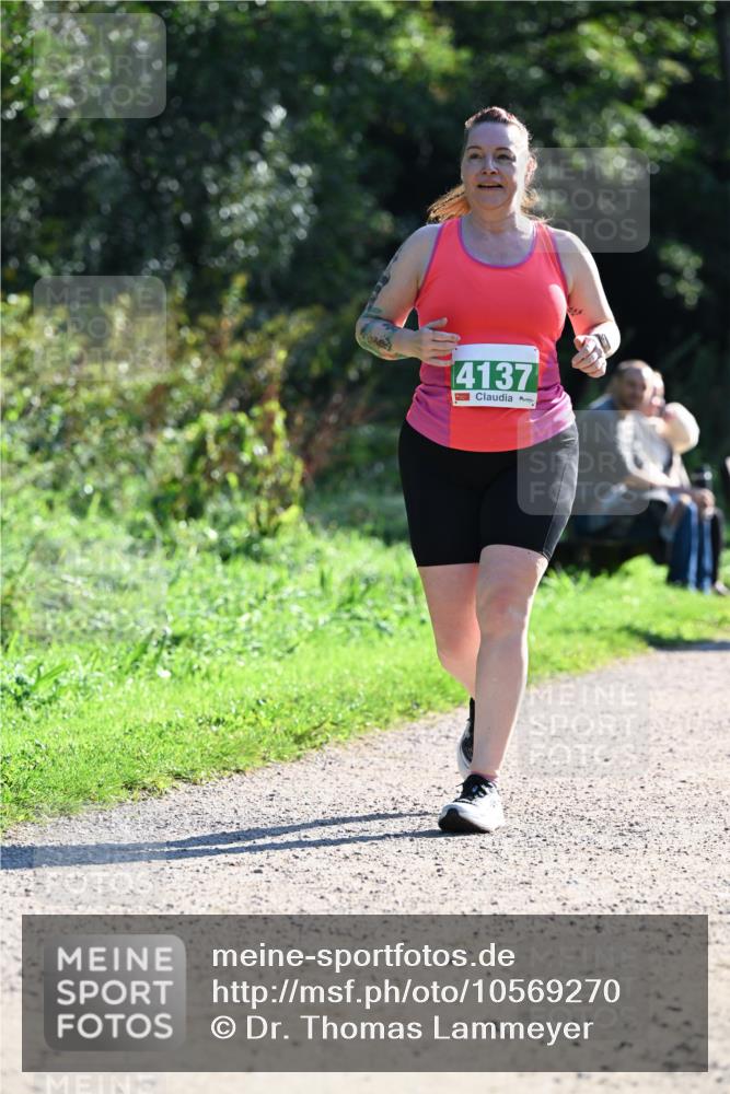 27.09.2026 - 35. Volkslauf durch das schöne Alstertal Dr. Thomas Lammeyer http://msf.ph/oto/10569270 27.09.2026 10:57:03 Laufen 4137 meine-sportfotos.de