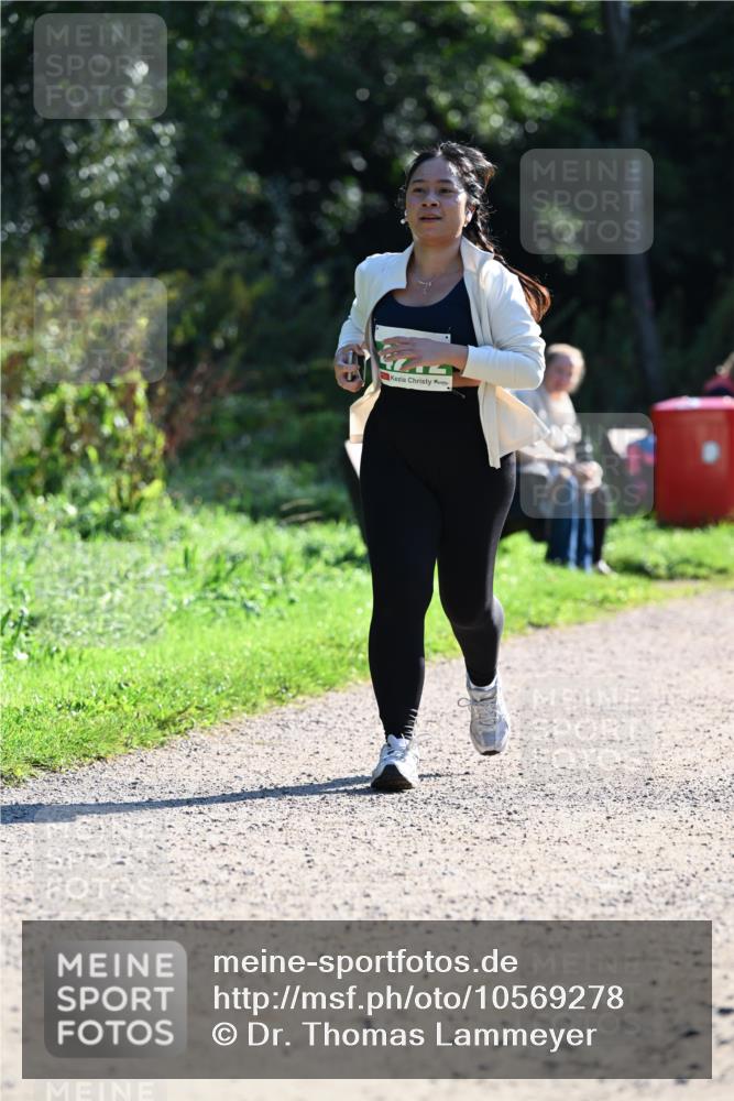 27.09.2026 - 35. Volkslauf durch das schöne Alstertal Dr. Thomas Lammeyer http://msf.ph/oto/10569278 27.09.2026 10:57:07 Laufen  meine-sportfotos.de