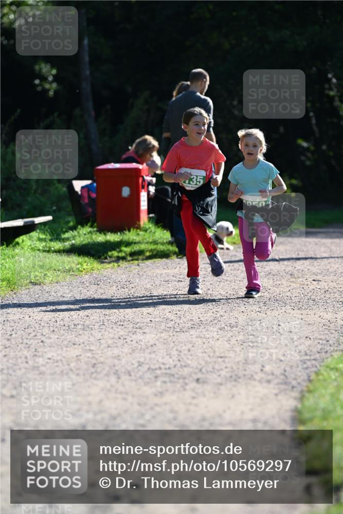 27.09.2026 - 35. Volkslauf durch das schöne Alstertal Dr. Thomas Lammeyer http://msf.ph/oto/10569297 27.09.2026 10:57:21 Laufen 35 meine-sportfotos.de