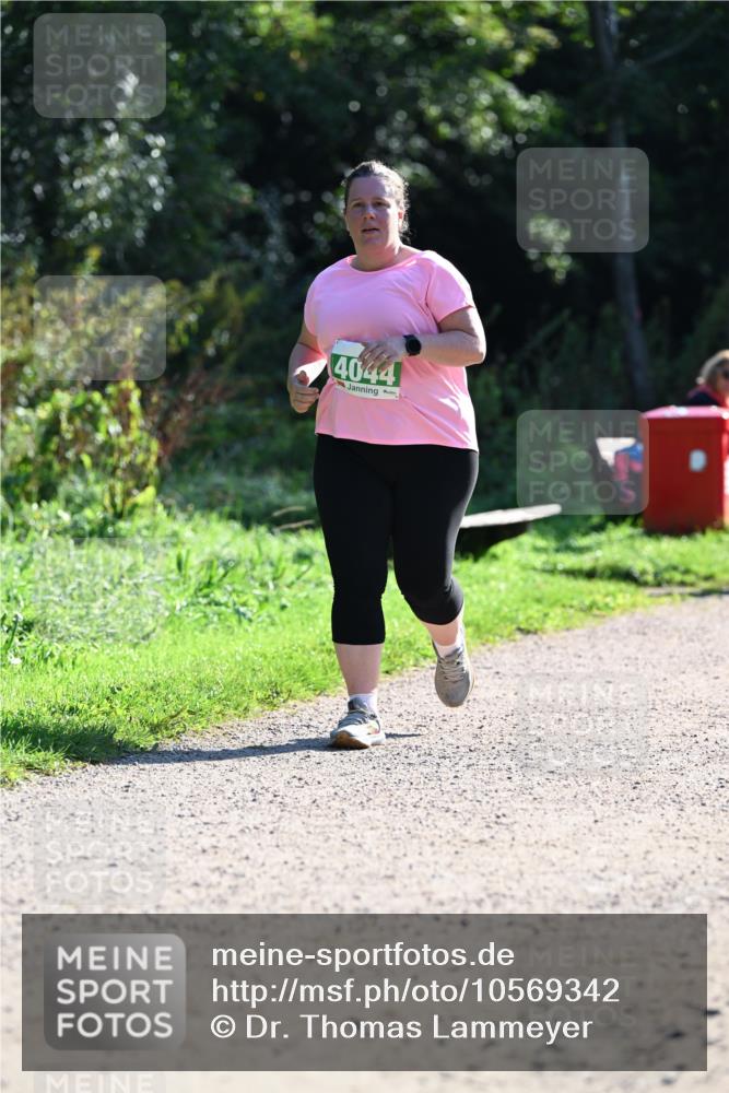 27.09.2026 - 35. Volkslauf durch das schöne Alstertal Dr. Thomas Lammeyer http://msf.ph/oto/10569342 27.09.2026 10:57:32 Laufen 4044 meine-sportfotos.de