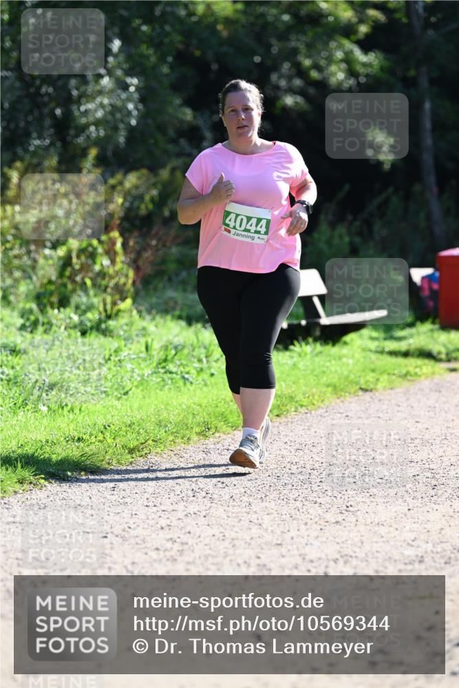27.09.2026 - 35. Volkslauf durch das schöne Alstertal Dr. Thomas Lammeyer http://msf.ph/oto/10569344 27.09.2026 10:57:33 Laufen 4044 meine-sportfotos.de