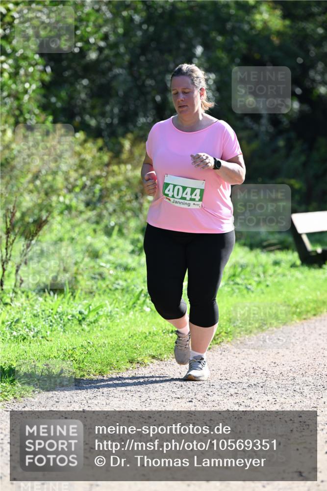 27.09.2026 - 35. Volkslauf durch das schöne Alstertal Dr. Thomas Lammeyer http://msf.ph/oto/10569351 27.09.2026 10:57:34 Laufen 4044 meine-sportfotos.de