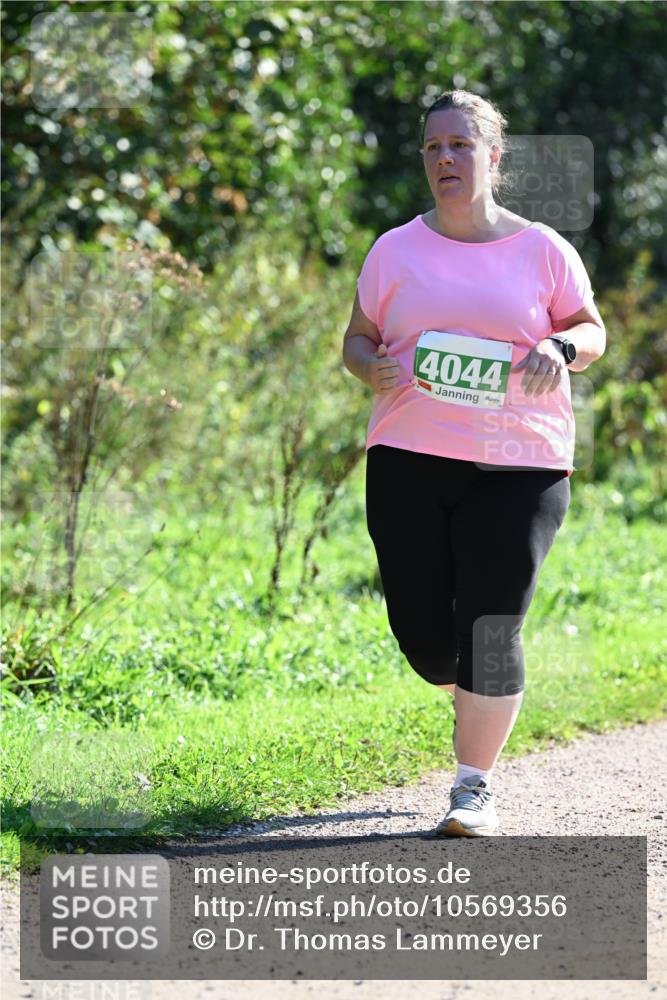 27.09.2026 - 35. Volkslauf durch das schöne Alstertal Dr. Thomas Lammeyer http://msf.ph/oto/10569356 27.09.2026 10:57:34 Laufen 4044 meine-sportfotos.de