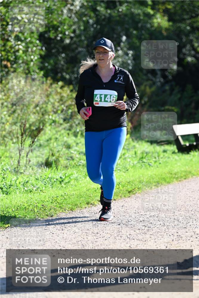 27.09.2026 - 35. Volkslauf durch das schöne Alstertal Dr. Thomas Lammeyer http://msf.ph/oto/10569361 27.09.2026 10:57:39 Laufen 4146 meine-sportfotos.de