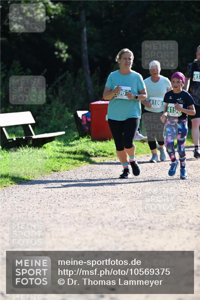 27.09.2026 - 35. Volkslauf durch das schöne Alstertal Dr. Thomas Lammeyer http://msf.ph/oto/10569375 27.09.2026 10:57:44 Laufen 36, 4106, 4150, 41 meine-sportfotos.de