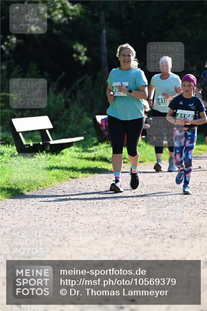 27.09.2026 - 35. Volkslauf durch das schöne Alstertal Dr. Thomas Lammeyer http://msf.ph/oto/10569379 27.09.2026 10:57:45 Laufen 49, 410, 4156 meine-sportfotos.de