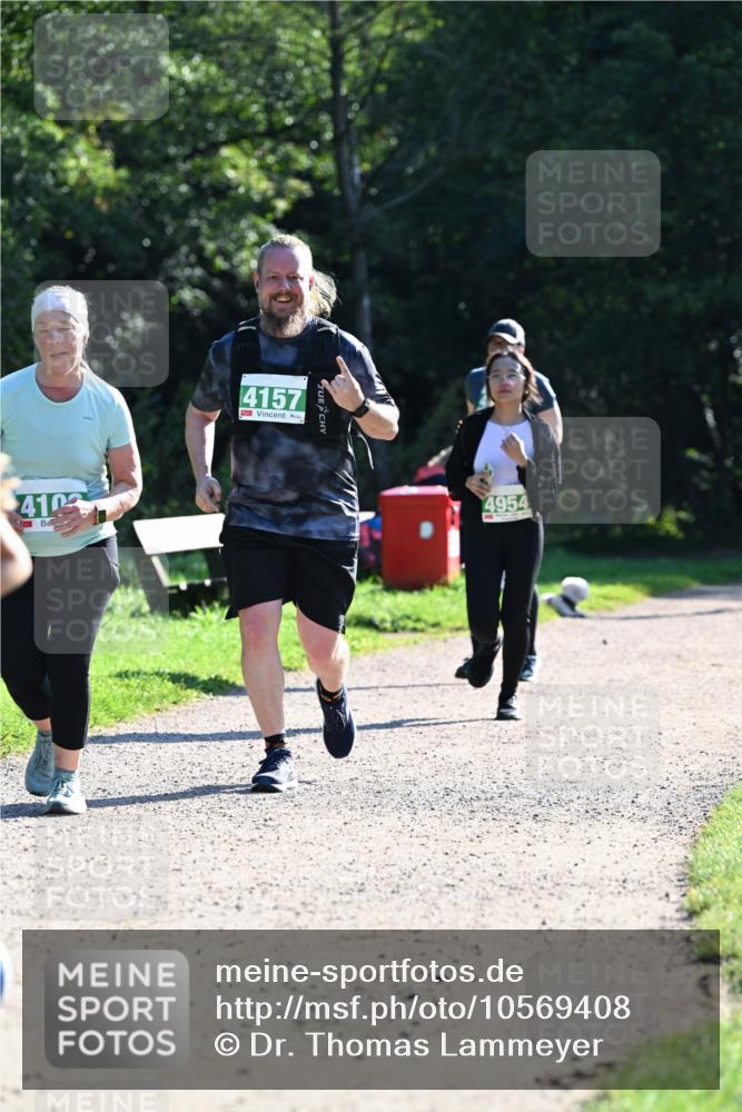 27.09.2026 - 35. Volkslauf durch das schöne Alstertal Dr. Thomas Lammeyer http://msf.ph/oto/10569408 27.09.2026 10:57:50 Laufen 410, 4157, 4954 meine-sportfotos.de
