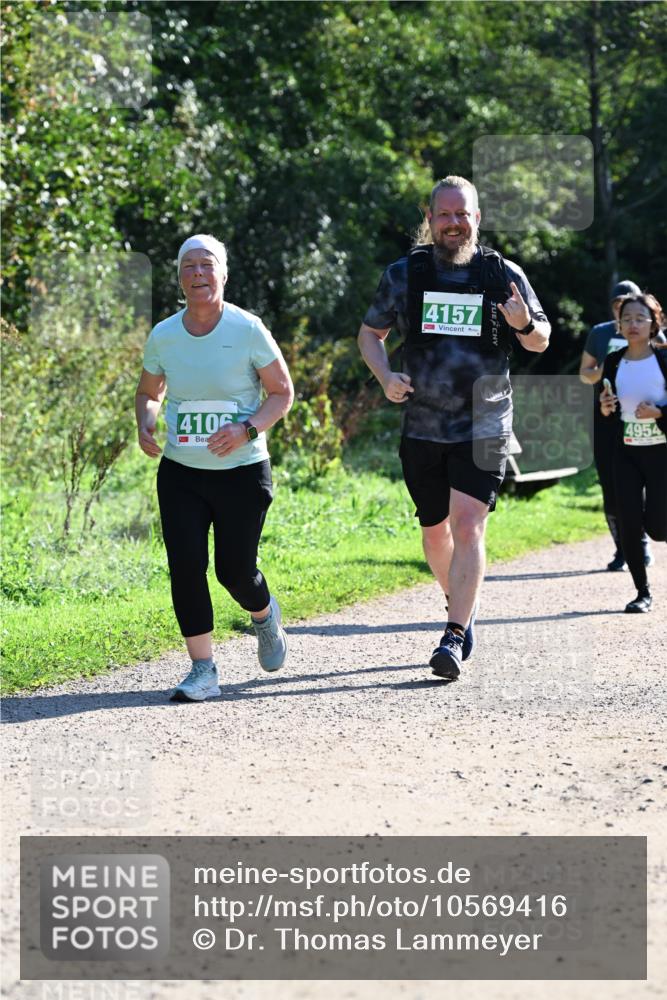 27.09.2026 - 35. Volkslauf durch das schöne Alstertal Dr. Thomas Lammeyer http://msf.ph/oto/10569416 27.09.2026 10:57:51 Laufen 410, 4157, 4954 meine-sportfotos.de