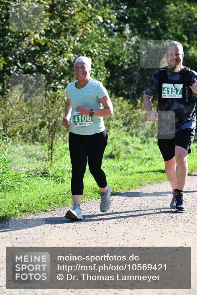 27.09.2026 - 35. Volkslauf durch das schöne Alstertal Dr. Thomas Lammeyer http://msf.ph/oto/10569421 27.09.2026 10:57:52 Laufen 4106, 4157 meine-sportfotos.de