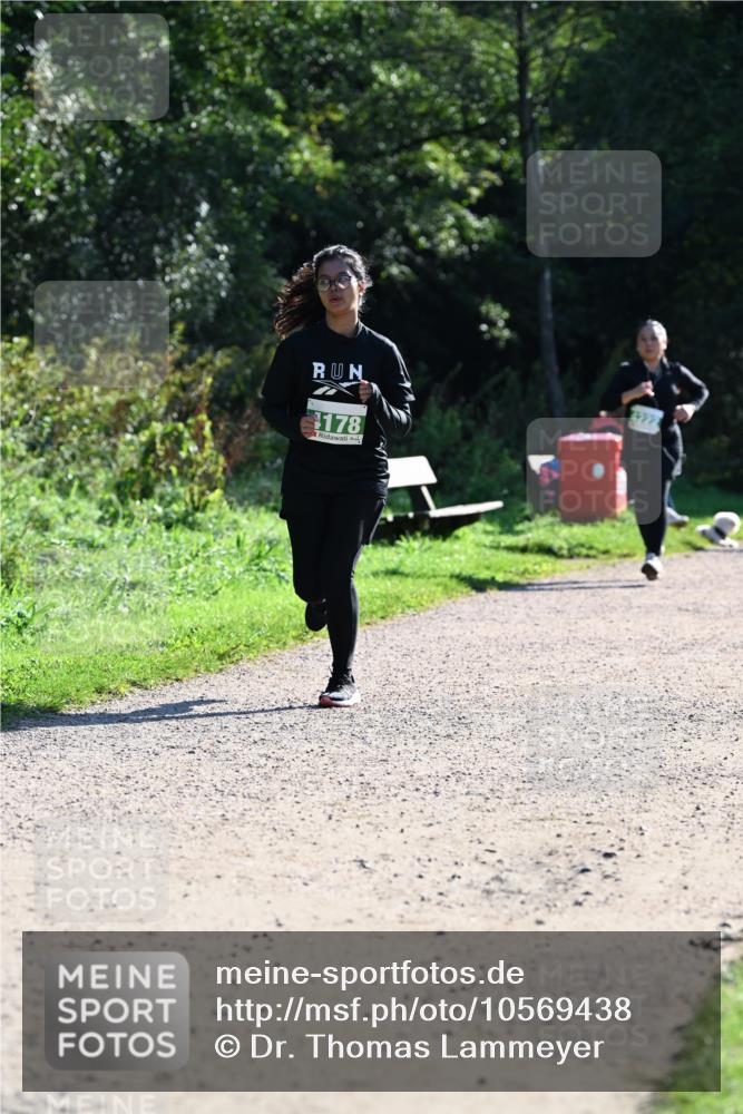27.09.2026 - 35. Volkslauf durch das schöne Alstertal Dr. Thomas Lammeyer http://msf.ph/oto/10569438 27.09.2026 10:57:55 Laufen 178, 4222 meine-sportfotos.de