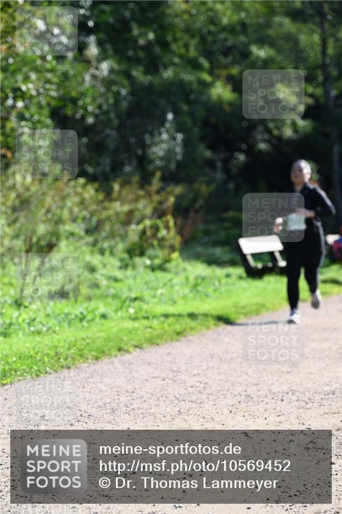 27.09.2026 - 35. Volkslauf durch das schöne Alstertal Dr. Thomas Lammeyer http://msf.ph/oto/10569452 27.09.2026 10:57:57 Laufen  meine-sportfotos.de