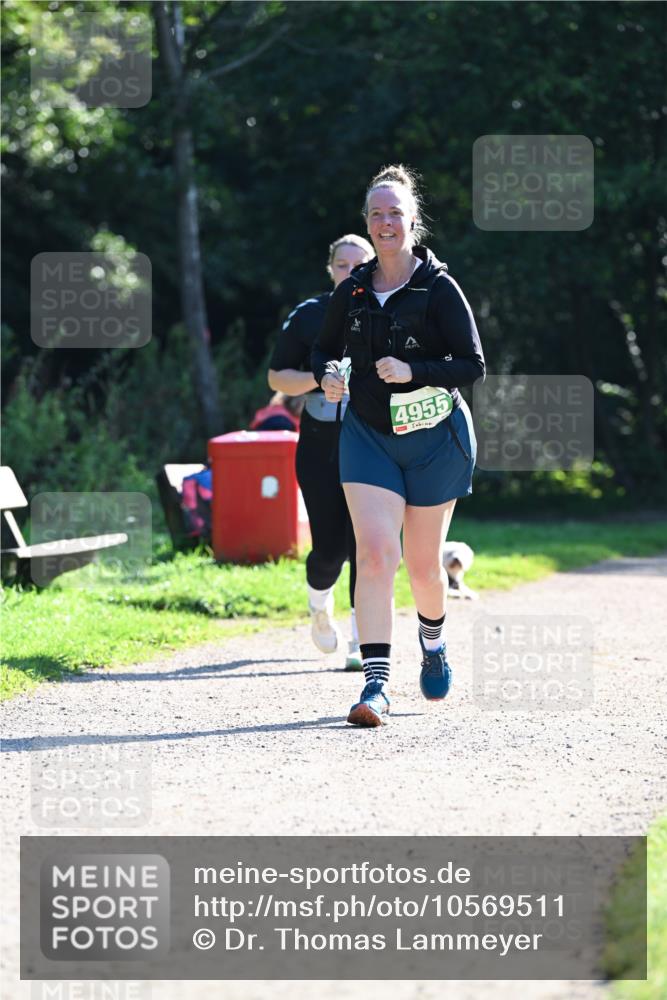 27.09.2026 - 35. Volkslauf durch das schöne Alstertal Dr. Thomas Lammeyer http://msf.ph/oto/10569511 27.09.2026 10:58:18 Laufen 4955 meine-sportfotos.de