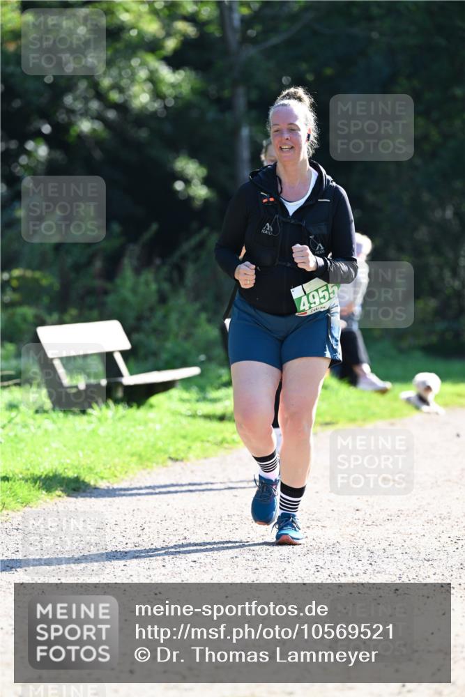 27.09.2026 - 35. Volkslauf durch das schöne Alstertal Dr. Thomas Lammeyer http://msf.ph/oto/10569521 27.09.2026 10:58:19 Laufen 4955 meine-sportfotos.de