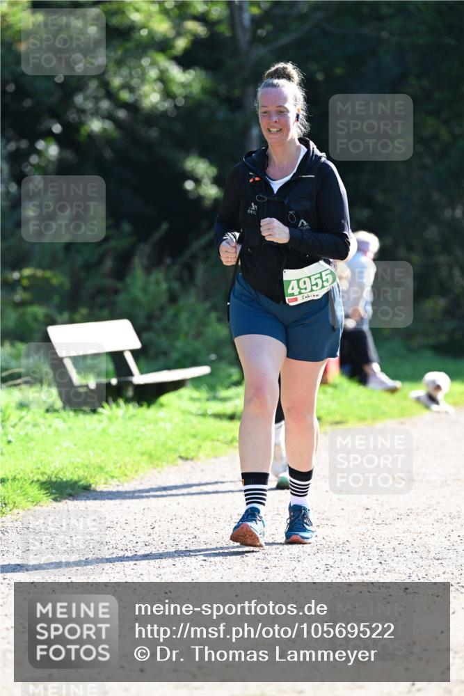 27.09.2026 - 35. Volkslauf durch das schöne Alstertal Dr. Thomas Lammeyer http://msf.ph/oto/10569522 27.09.2026 10:58:20 Laufen 4955 meine-sportfotos.de