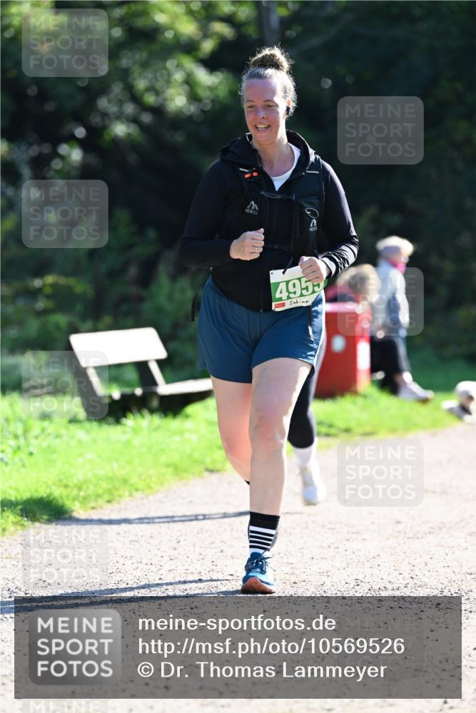 27.09.2026 - 35. Volkslauf durch das schöne Alstertal Dr. Thomas Lammeyer http://msf.ph/oto/10569526 27.09.2026 10:58:20 Laufen 4955 meine-sportfotos.de