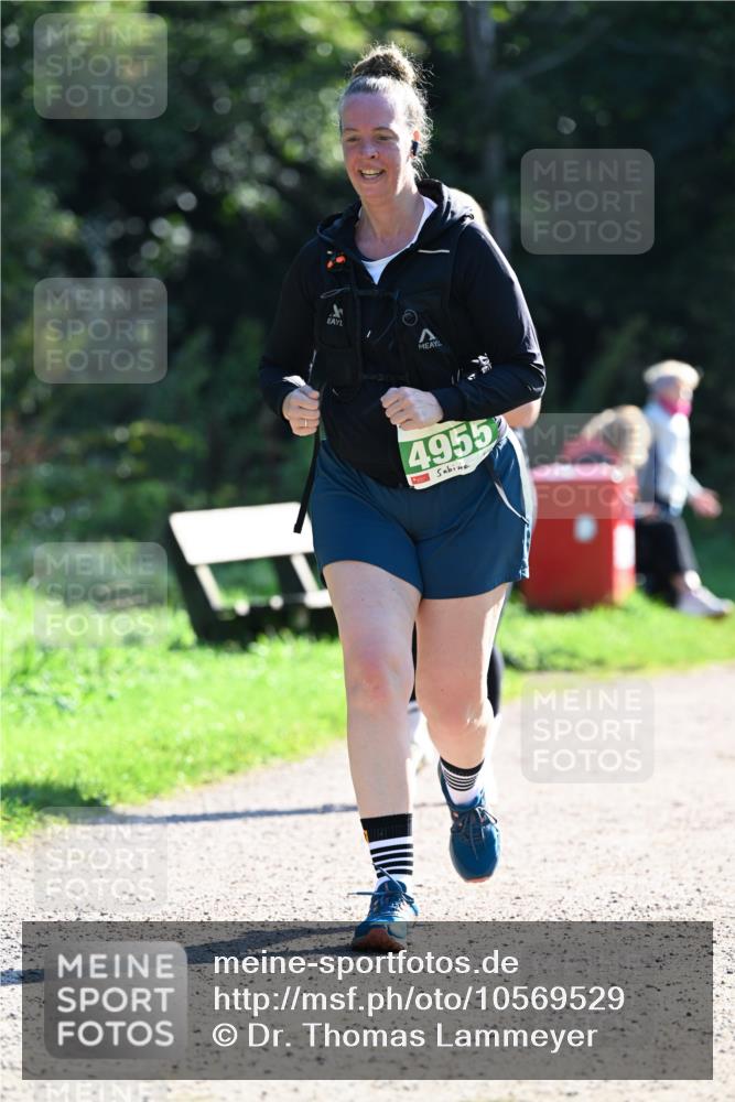 27.09.2026 - 35. Volkslauf durch das schöne Alstertal Dr. Thomas Lammeyer http://msf.ph/oto/10569529 27.09.2026 10:58:20 Laufen 4955 meine-sportfotos.de