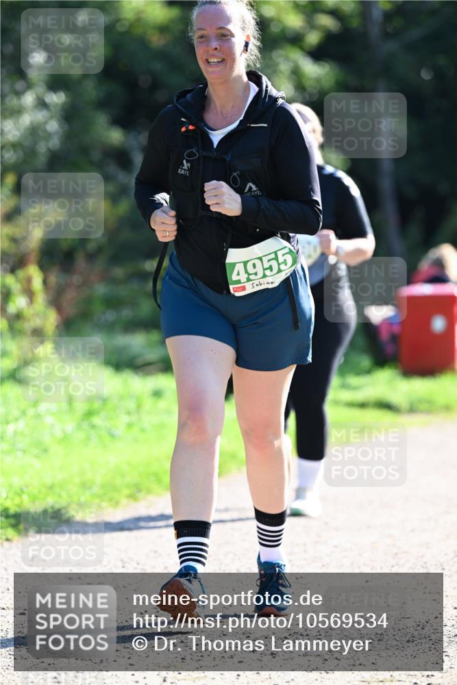 27.09.2026 - 35. Volkslauf durch das schöne Alstertal Dr. Thomas Lammeyer http://msf.ph/oto/10569534 27.09.2026 10:58:21 Laufen 23, 4955 meine-sportfotos.de