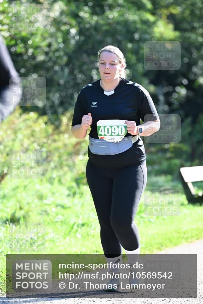 27.09.2026 - 35. Volkslauf durch das schöne Alstertal Dr. Thomas Lammeyer http://msf.ph/oto/10569542 27.09.2026 10:58:23 Laufen 4090 meine-sportfotos.de