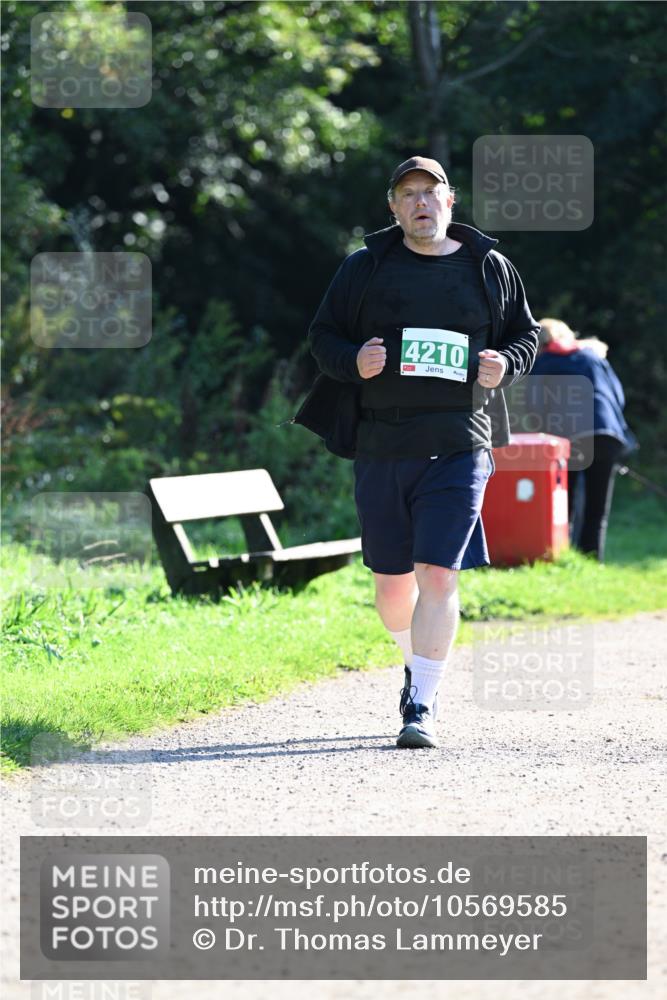 27.09.2026 - 35. Volkslauf durch das schöne Alstertal Dr. Thomas Lammeyer http://msf.ph/oto/10569585 27.09.2026 10:58:41 Laufen 4210 meine-sportfotos.de