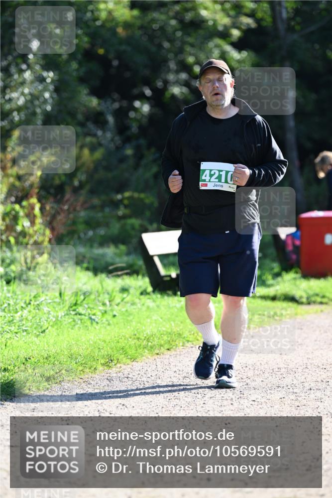 27.09.2026 - 35. Volkslauf durch das schöne Alstertal Dr. Thomas Lammeyer http://msf.ph/oto/10569591 27.09.2026 10:58:42 Laufen 4210 meine-sportfotos.de