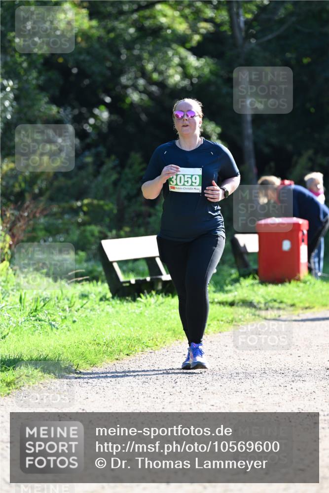 27.09.2026 - 35. Volkslauf durch das schöne Alstertal Dr. Thomas Lammeyer http://msf.ph/oto/10569600 27.09.2026 10:58:54 Laufen 3059 meine-sportfotos.de