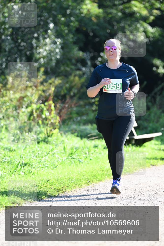 27.09.2026 - 35. Volkslauf durch das schöne Alstertal Dr. Thomas Lammeyer http://msf.ph/oto/10569606 27.09.2026 10:58:54 Laufen 3059 meine-sportfotos.de