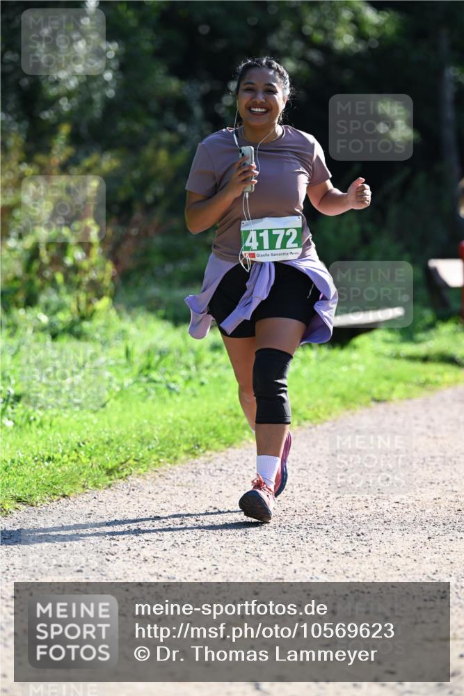 27.09.2026 - 35. Volkslauf durch das schöne Alstertal Dr. Thomas Lammeyer http://msf.ph/oto/10569623 27.09.2026 10:58:58 Laufen 4172 meine-sportfotos.de