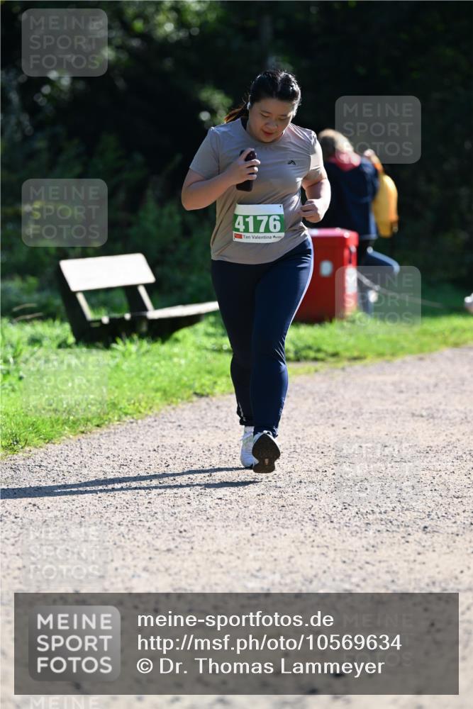 27.09.2026 - 35. Volkslauf durch das schöne Alstertal Dr. Thomas Lammeyer http://msf.ph/oto/10569634 27.09.2026 10:59:09 Laufen 4176 meine-sportfotos.de