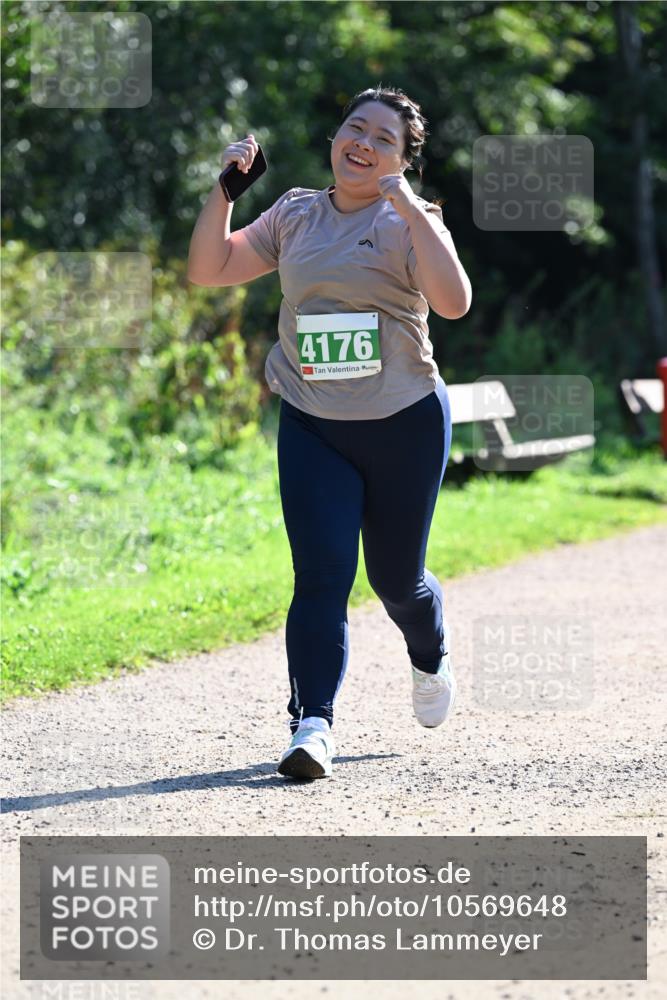 27.09.2026 - 35. Volkslauf durch das schöne Alstertal Dr. Thomas Lammeyer http://msf.ph/oto/10569648 27.09.2026 10:59:10 Laufen 4176 meine-sportfotos.de