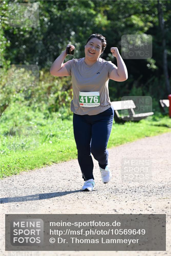 27.09.2026 - 35. Volkslauf durch das schöne Alstertal Dr. Thomas Lammeyer http://msf.ph/oto/10569649 27.09.2026 10:59:11 Laufen 4176 meine-sportfotos.de
