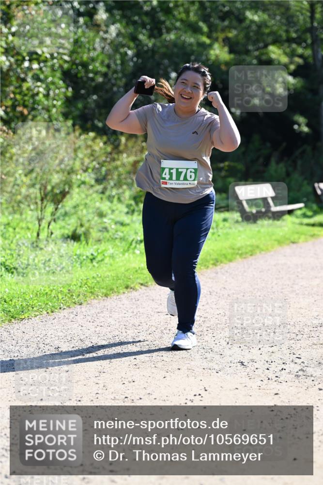 27.09.2026 - 35. Volkslauf durch das schöne Alstertal Dr. Thomas Lammeyer http://msf.ph/oto/10569651 27.09.2026 10:59:11 Laufen 5, 4176 meine-sportfotos.de