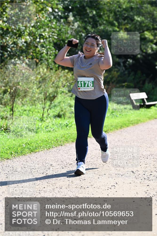 27.09.2026 - 35. Volkslauf durch das schöne Alstertal Dr. Thomas Lammeyer http://msf.ph/oto/10569653 27.09.2026 10:59:11 Laufen 4176 meine-sportfotos.de