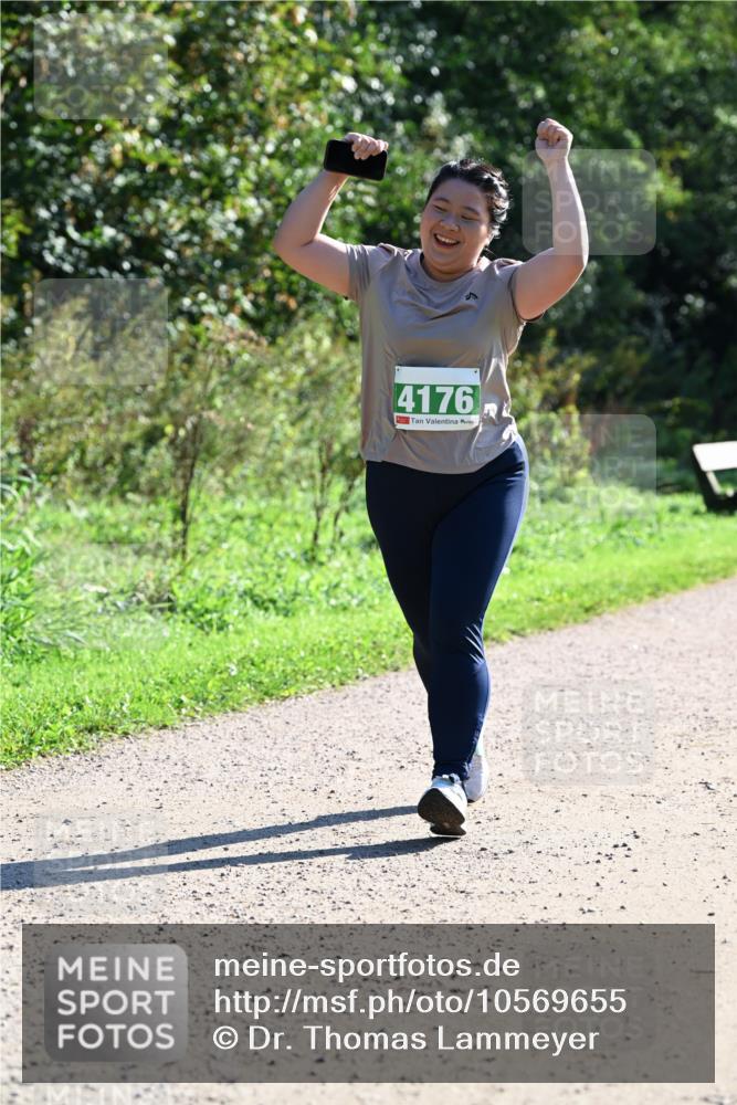 27.09.2026 - 35. Volkslauf durch das schöne Alstertal Dr. Thomas Lammeyer http://msf.ph/oto/10569655 27.09.2026 10:59:11 Laufen 4176 meine-sportfotos.de