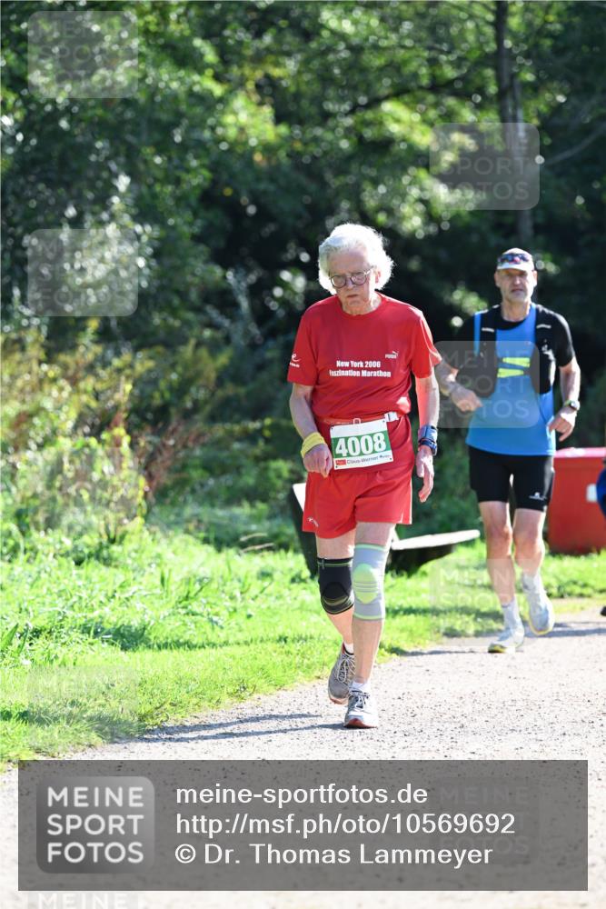 27.09.2026 - 35. Volkslauf durch das schöne Alstertal Dr. Thomas Lammeyer http://msf.ph/oto/10569692 27.09.2026 11:00:01 Laufen 2006, 4008 meine-sportfotos.de