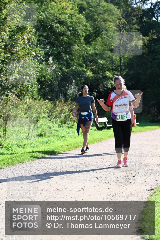 27.09.2026 - 35. Volkslauf durch das schöne Alstertal Dr. Thomas Lammeyer http://msf.ph/oto/10569717 27.09.2026 11:00:08 Laufen 4112 meine-sportfotos.de