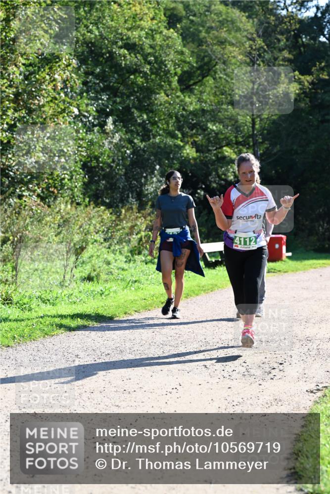 27.09.2026 - 35. Volkslauf durch das schöne Alstertal Dr. Thomas Lammeyer http://msf.ph/oto/10569719 27.09.2026 11:00:08 Laufen 4112 meine-sportfotos.de