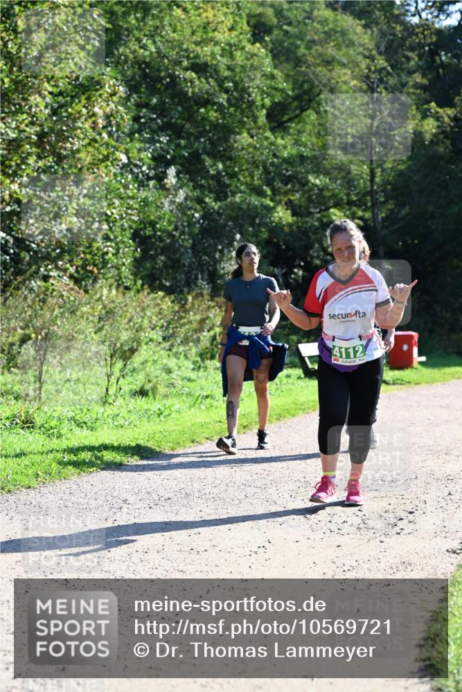 27.09.2026 - 35. Volkslauf durch das schöne Alstertal Dr. Thomas Lammeyer http://msf.ph/oto/10569721 27.09.2026 11:00:09 Laufen 4112 meine-sportfotos.de