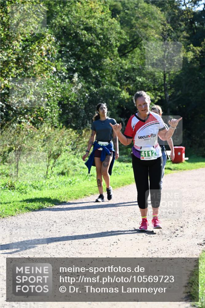27.09.2026 - 35. Volkslauf durch das schöne Alstertal Dr. Thomas Lammeyer http://msf.ph/oto/10569723 27.09.2026 11:00:09 Laufen 4112 meine-sportfotos.de