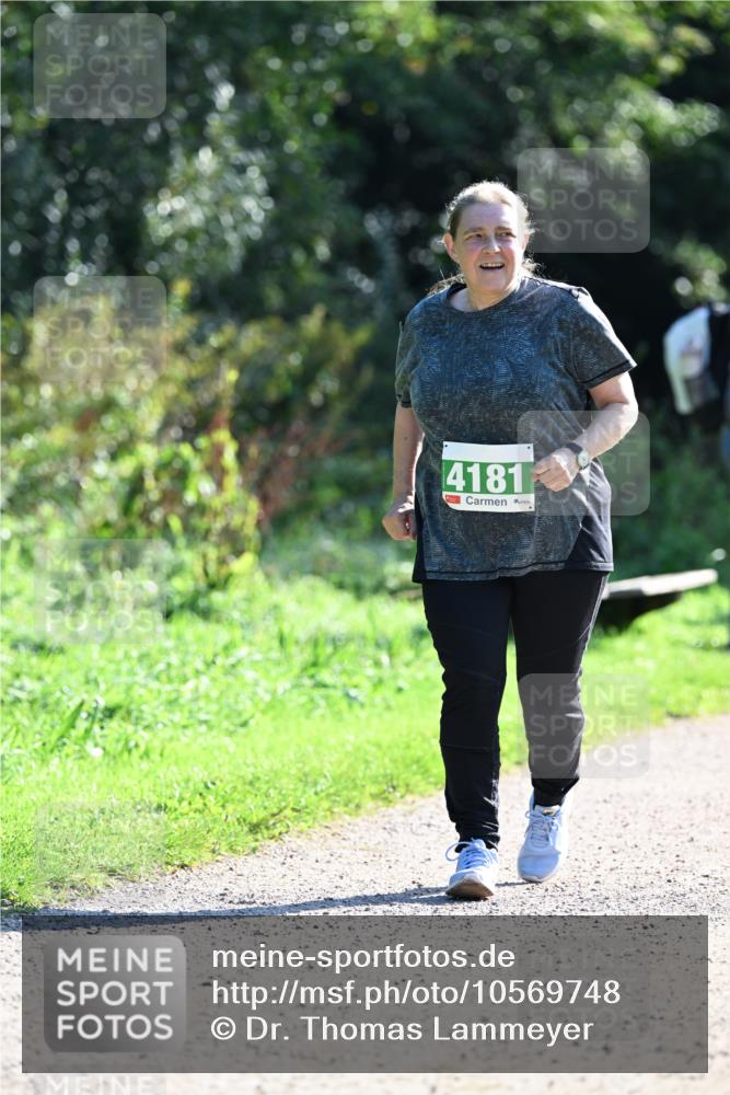 27.09.2026 - 35. Volkslauf durch das schöne Alstertal Dr. Thomas Lammeyer http://msf.ph/oto/10569748 27.09.2026 11:02:21 Laufen 4181 meine-sportfotos.de