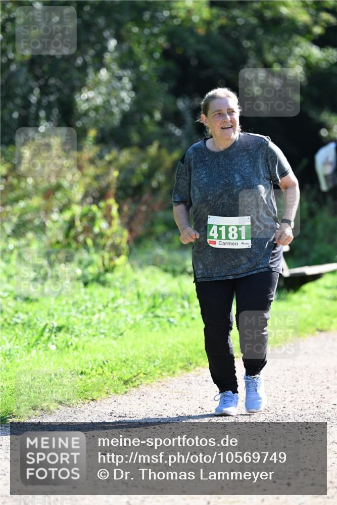 27.09.2026 - 35. Volkslauf durch das schöne Alstertal Dr. Thomas Lammeyer http://msf.ph/oto/10569749 27.09.2026 11:02:21 Laufen 4181 meine-sportfotos.de
